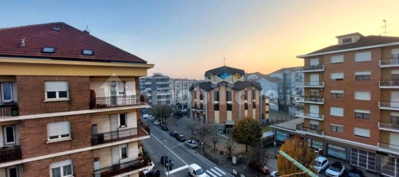 Apartamento de 2 dormitorios en Moncalieri, Italy No. 283897 18