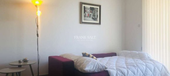 1 bedroom Apartment in Ta' Xbiex, Malta No. 9434 2