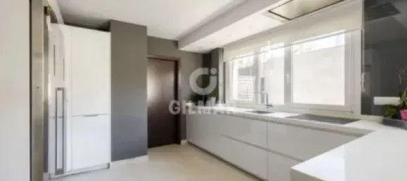 Дом с 5 спальнями в Лас-Розас де Мадрид, Испания № 176729 18