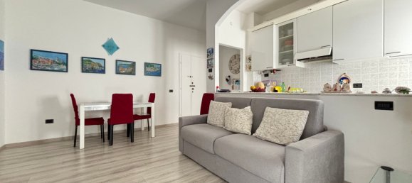 3 rooms Apartment in Lerici, Italy No. 119166 3