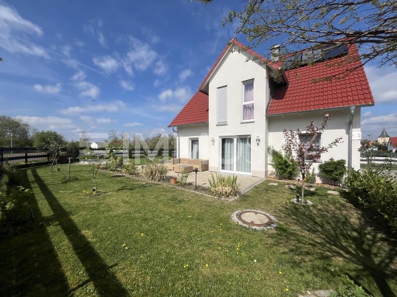 5 rooms House in Gunzenhausen, Germany No. 37881