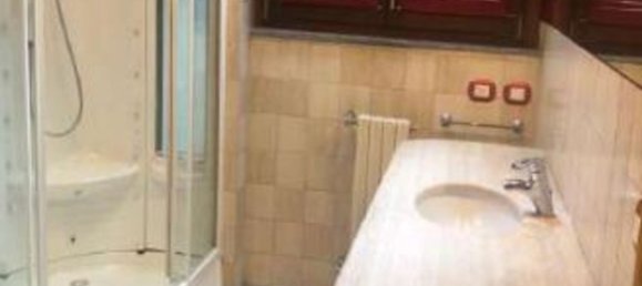 13-Zimmer Doppelhaus in Busto Arsizio, Italy, Nr. 183549 10