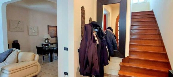 Квартира с 9 спальнями в Сесто Фьорентино, Италия № 348017 11