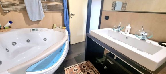 Квартира с 9 спальнями в Сесто Фьорентино, Италия № 348017 8