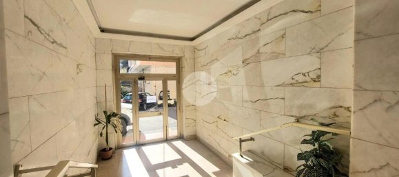 4 rooms Apartment in Genoa, Italy No. 13174 4