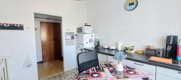 4 rooms Apartment in Genoa, Italy No. 13174 7