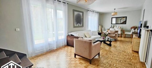 3 Schlafzimmer Haus in Clichy-sous-Bois, France, Nr. 135796 6