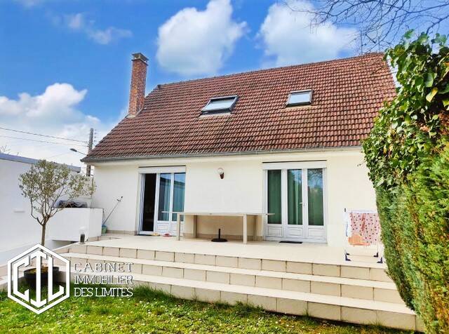 3 Schlafzimmer Haus in Clichy-sous-Bois, France, Nr. 135796