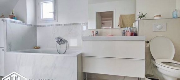 3 Schlafzimmer Haus in Clichy-sous-Bois, France, Nr. 135796 12