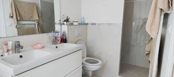 3 Schlafzimmer Haus in Clichy-sous-Bois, France, Nr. 135796 13