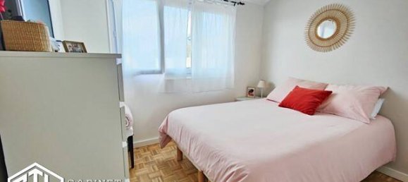 3 Schlafzimmer Haus in Clichy-sous-Bois, France, Nr. 135796 10
