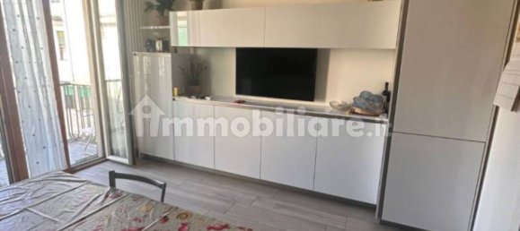 3 bedrooms Apartment in Naples, Italy No. 371365 3