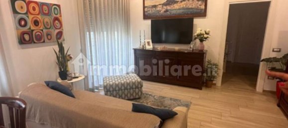 3 bedrooms Apartment in Naples, Italy No. 371365 2