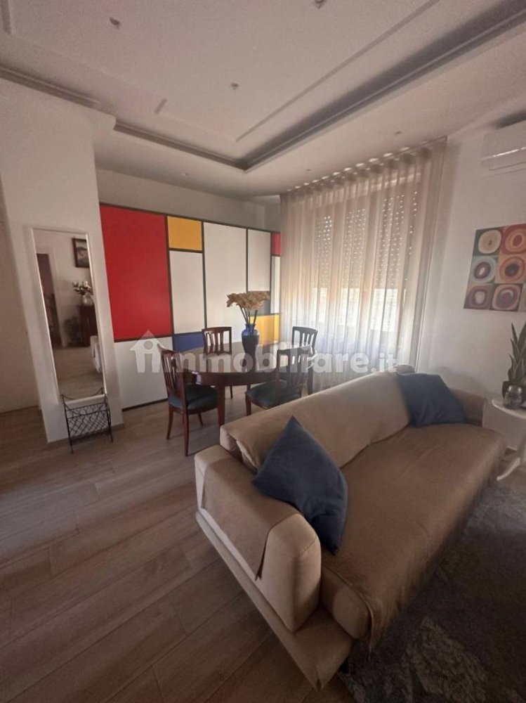 3 bedrooms Apartment in Naples, Italy No. 371365