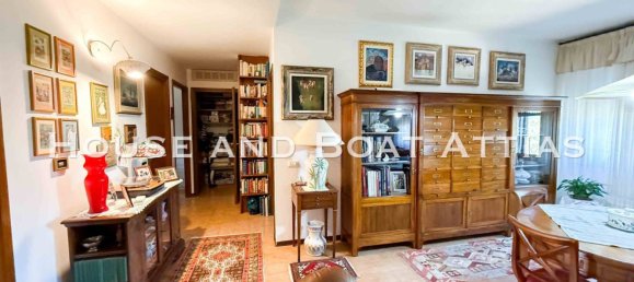 2 bedrooms Apartment in Livorno, Italy No. 278937 3