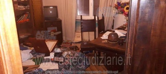 5 rooms Apartment in Rome, Italy No. 190322 6