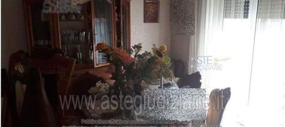 5 rooms Apartment in Rome, Italy No. 190322 11