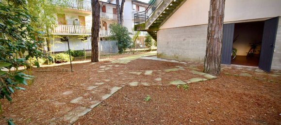 4 bedrooms Apartment in Comacchio, Italy No. 377355 4