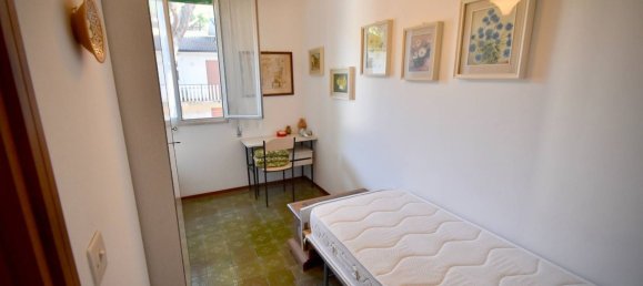 4 bedrooms Apartment in Comacchio, Italy No. 377355 16