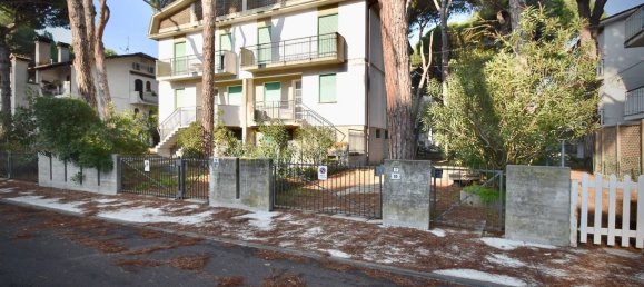 4 bedrooms Apartment in Comacchio, Italy No. 377355 2