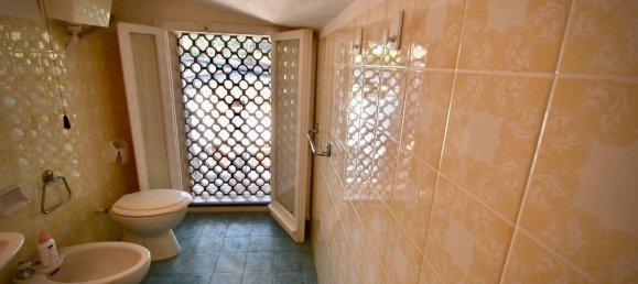 4 bedrooms Apartment in Comacchio, Italy No. 377355 28