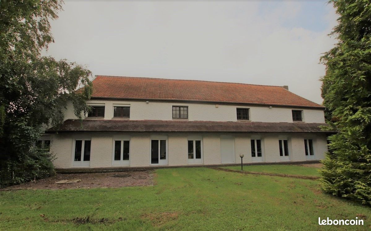 Casa de 10 divisões em Dammarie, France N.º 80764