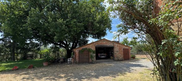 9 rooms House in Marciano della Chiana, Italy No. 269430 4