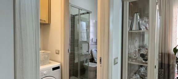 Квартира с 3 комнатами в Кротоне, Италия № 103762 8