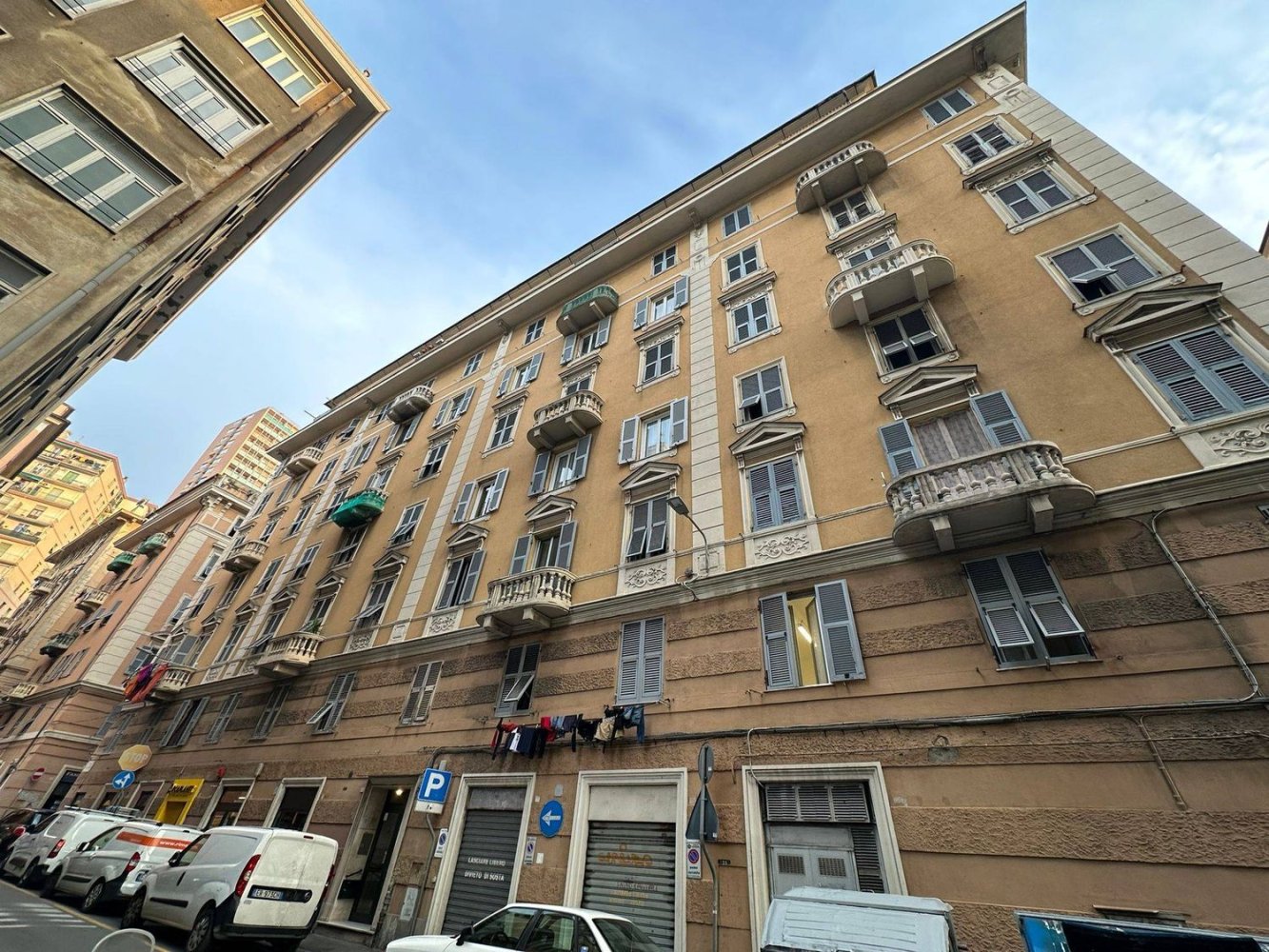 5-Zimmer Wohnung in Genoa, Italy, Nr. 169134