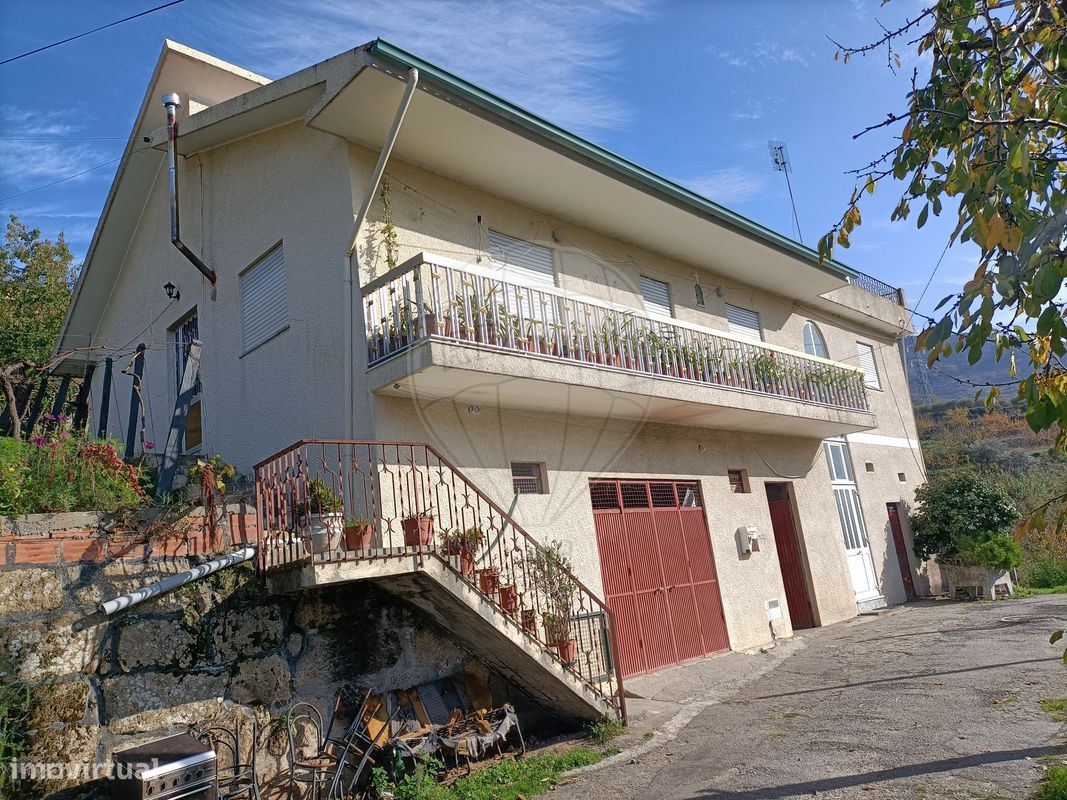 4 bedrooms House in Sao Martinho de Mouros, Portugal No. 222603