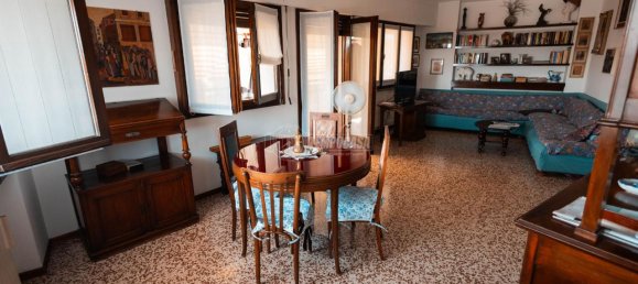 Apartamento de 3 habitaciónes en Merate, Italy No. 3121 5