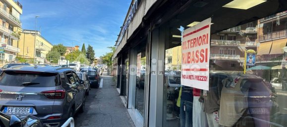 1-Zimmer Gewerbliche Immobilie in Rome, Italy, Nr. 365167 4