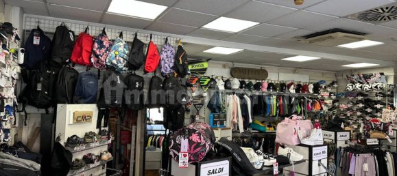 1-Zimmer Gewerbliche Immobilie in Rome, Italy, Nr. 365167 6