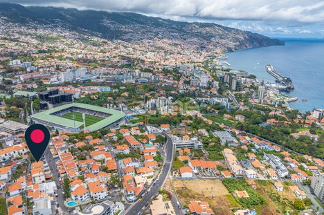Casa de 3 dormitorios en Funchal, Portugal No. 146245