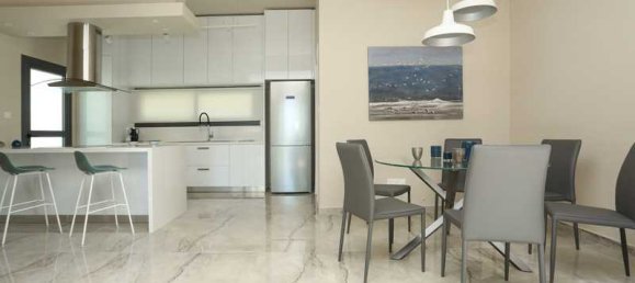 4 bedrooms Villa in Chloraka, Cyprus No. 16260 7