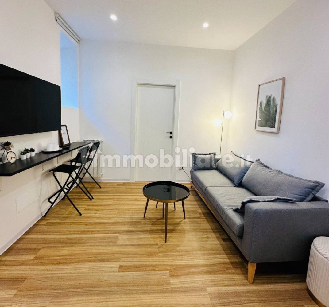 2 bedrooms Apartment in Rome, Italy No. 101141
