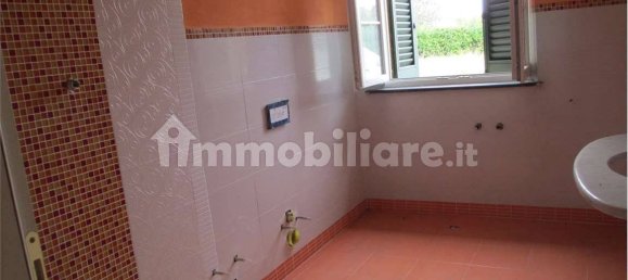 2 Schlafzimmer Villa in Capannori, Italy, Nr. 106887 13