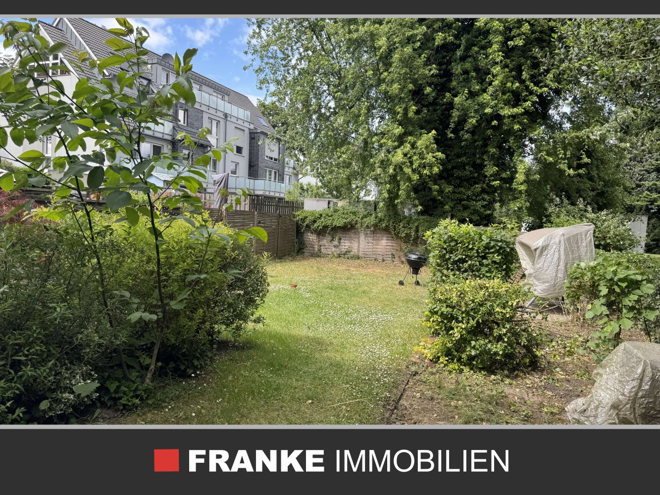 Adosado de 6 dormitorios en Oberhausen, Germany No. 262843