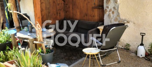 5 bedrooms House in Rhone, France No. 298477 10