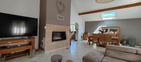 Villa de 4 dormitorios en Amberieux-en-Dombes, France No. 204181 10