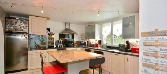 Villa de 4 dormitorios en Amberieux-en-Dombes, France No. 204181 5