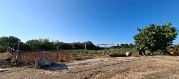 Дом с 10 комнатами в Конверсано, Италия № 303153 4