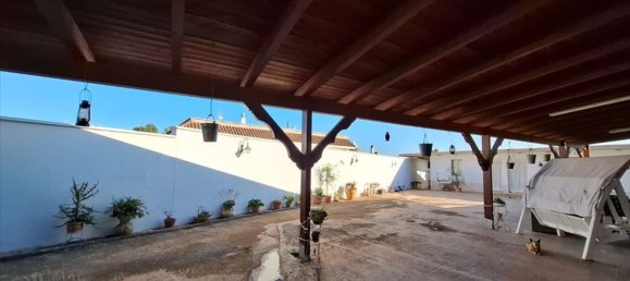 Дом с 10 комнатами в Конверсано, Италия № 303153 28