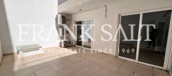 2 غرف نوم طابقين في Mosta, Malta رقم 5145 11