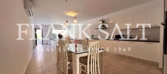 2 غرف نوم طابقين في Mosta, Malta رقم 5145 2