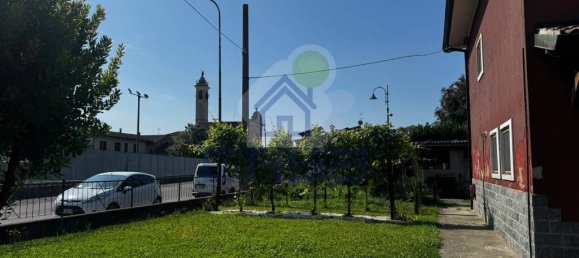 3 bedrooms Villa in Corzano, Italy No. 303526 8