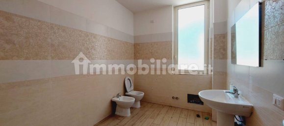 5 rooms Commercial property in Frosinone, Italy No. 29215 19