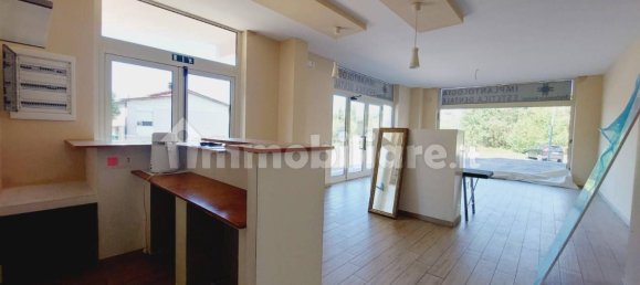 5 rooms Commercial property in Frosinone, Italy No. 29215 11