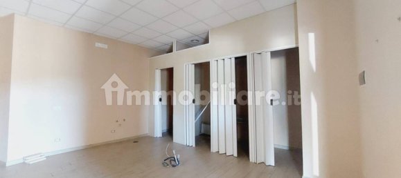 5 rooms Commercial property in Frosinone, Italy No. 29215 16
