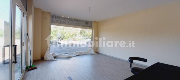 5 rooms Commercial property in Frosinone, Italy No. 29215 18
